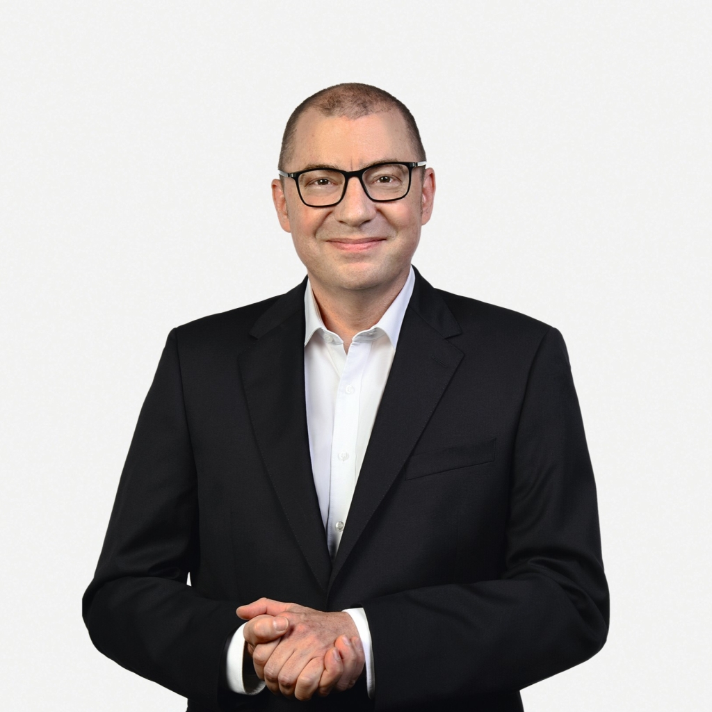 Dr. Christian Herold