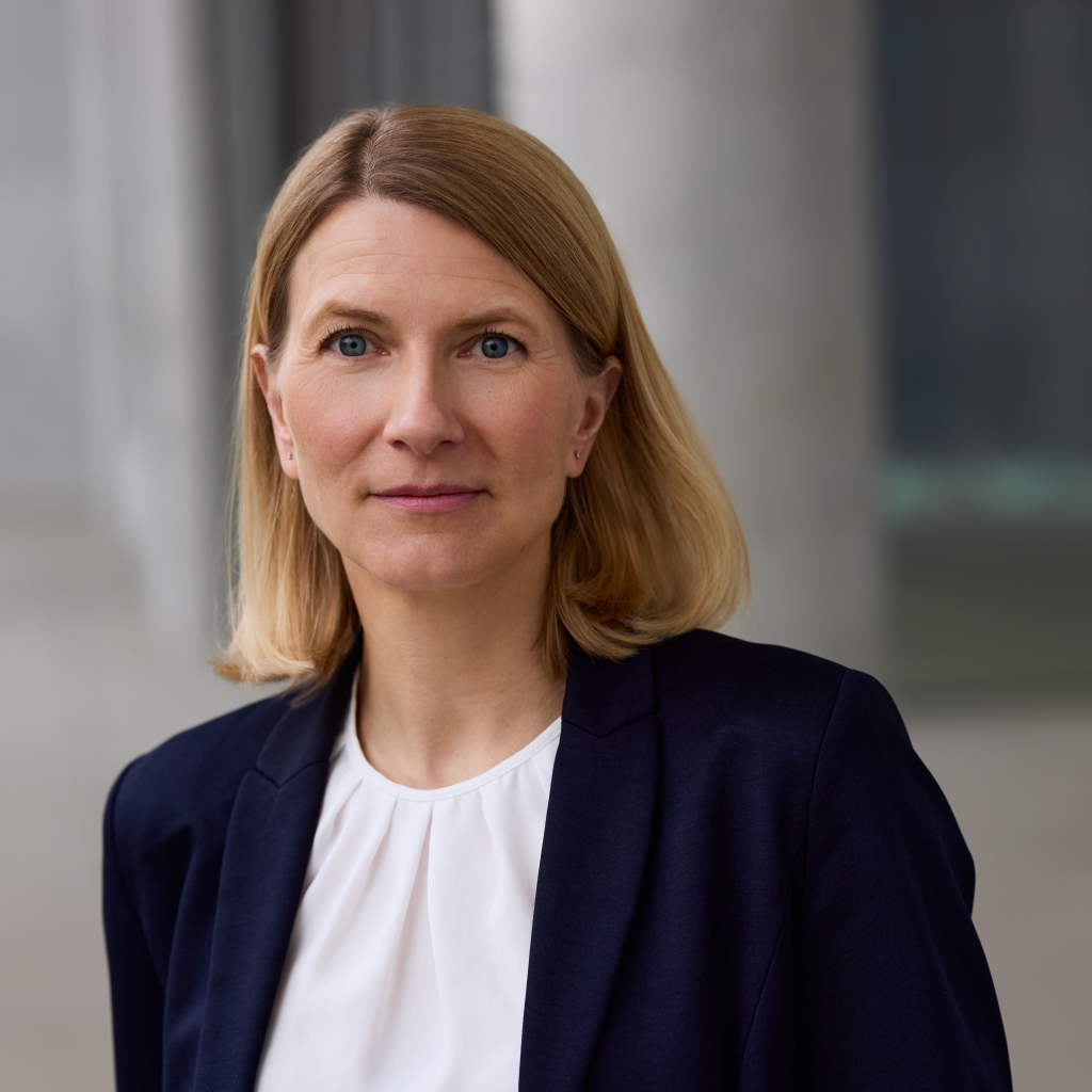 Dr. Sandra Reich