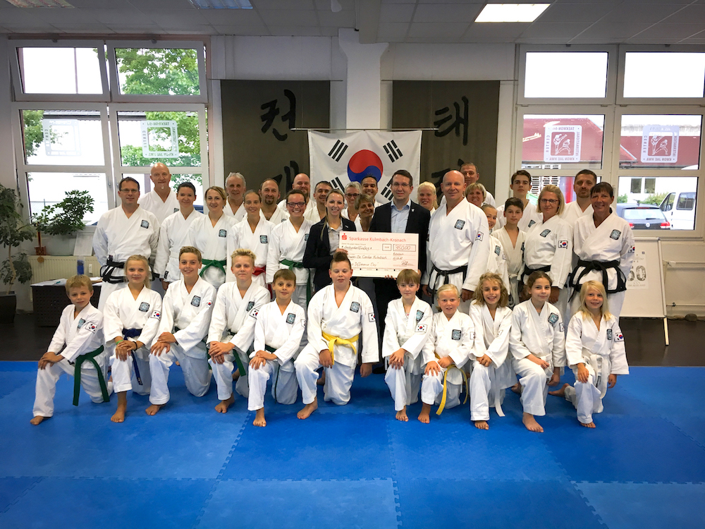 20170915160832_WJ-Spende-Teakwon-Do-1.jpg