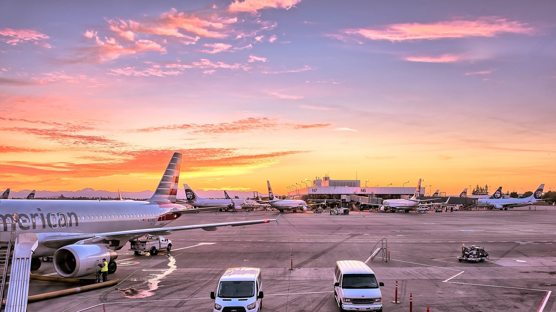 20190425165701_airport_sunset.jpg
